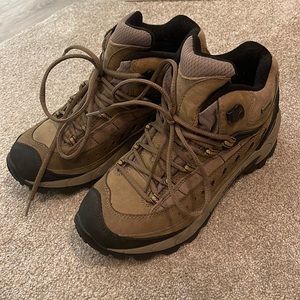 Women’s Hiking Boots Merrell